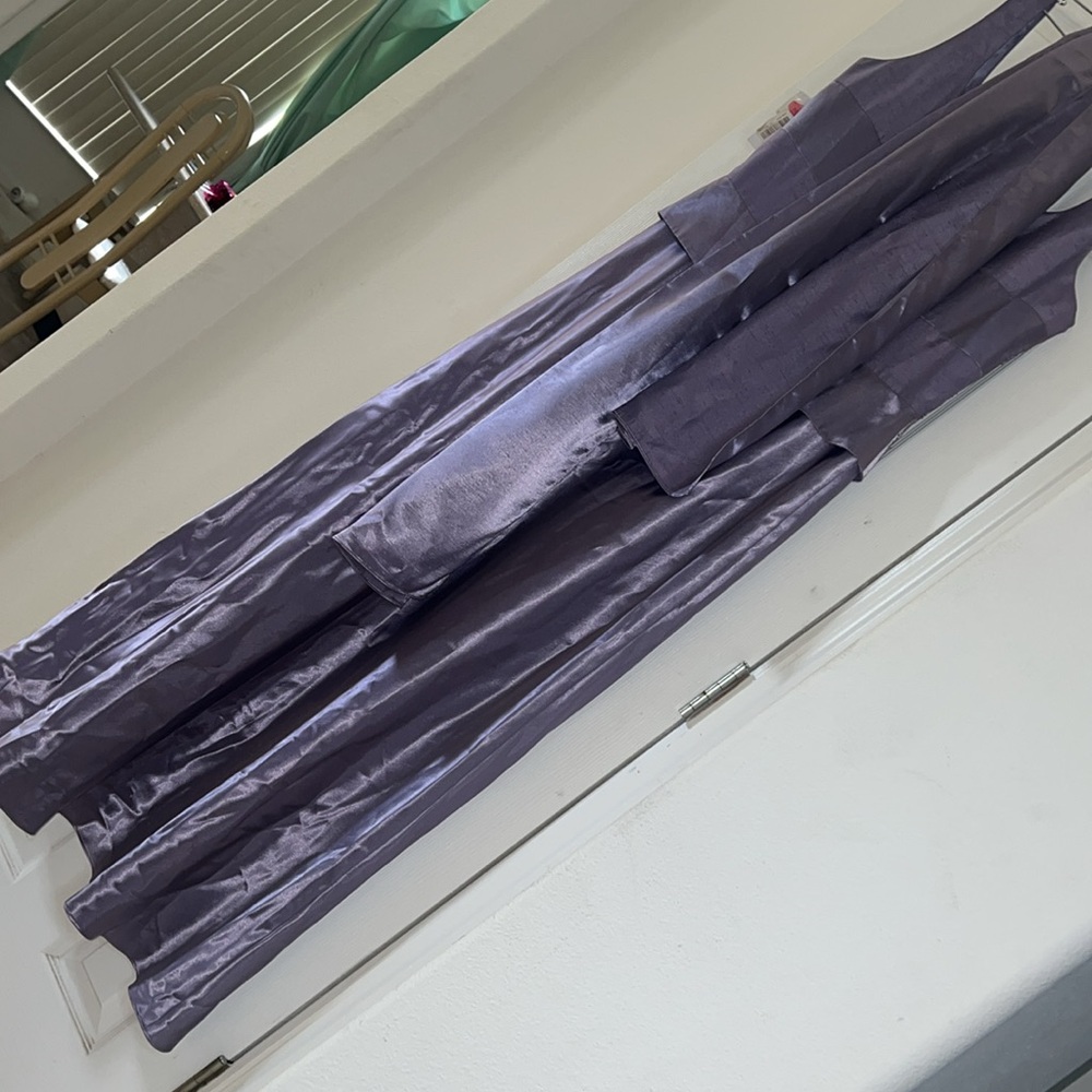 Cache Formal Gown - Picture 3 of 5